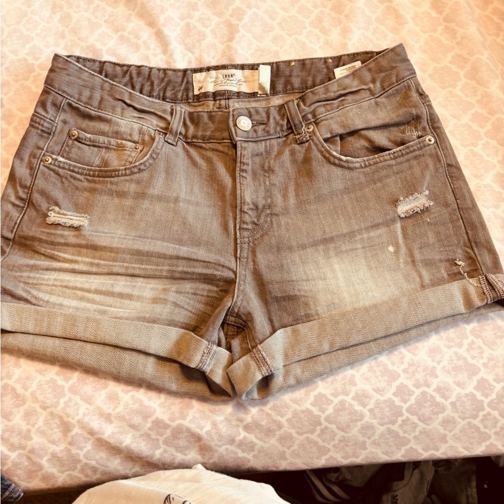H&M Gray Jean Shorts Distressed Mid-Rise